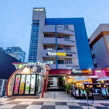 Trevi Hotel Чеджу Екстериор снимка