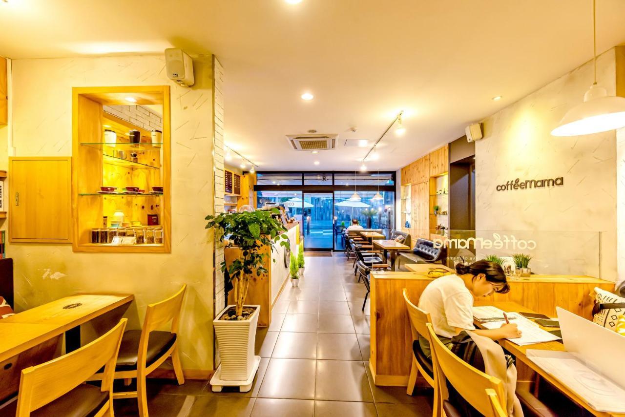 Trevi Hotel Чеджу Екстериор снимка